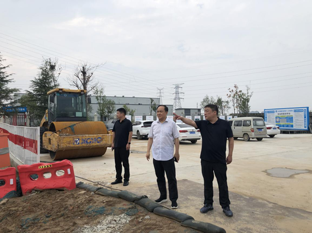 华体会平台-华体会（中国）一站式服务平台
党委委员、副总经理张岩到侯寨新镇区安置区调研项目建设工作